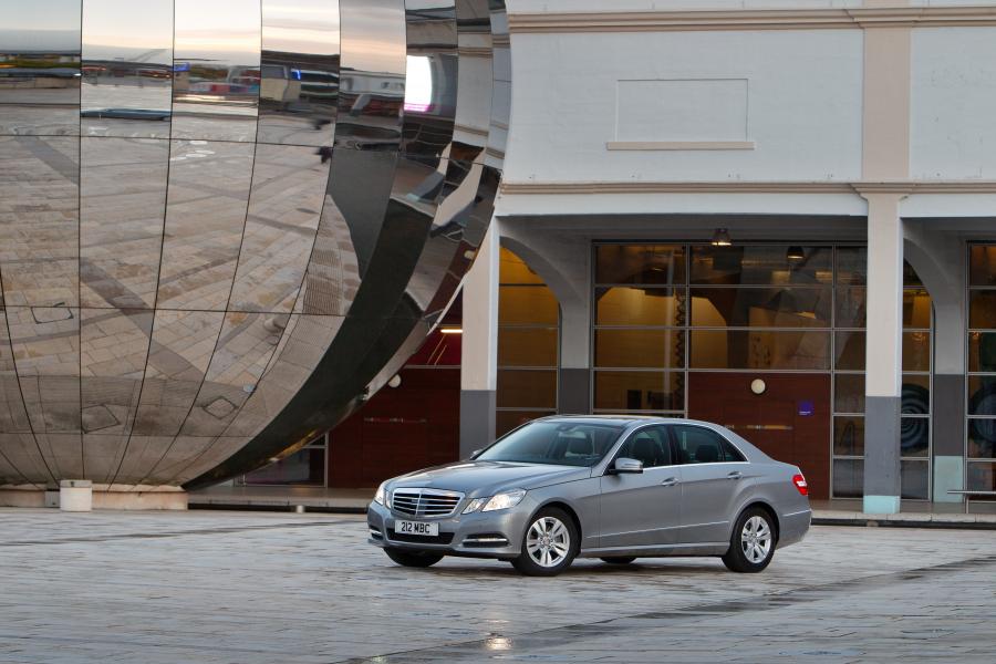  Mercedes-Benz E300 Hybrid Saloon 2012 года  (фото 58 из 58)